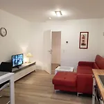 Wh Boardinghouse Apartmanhotel